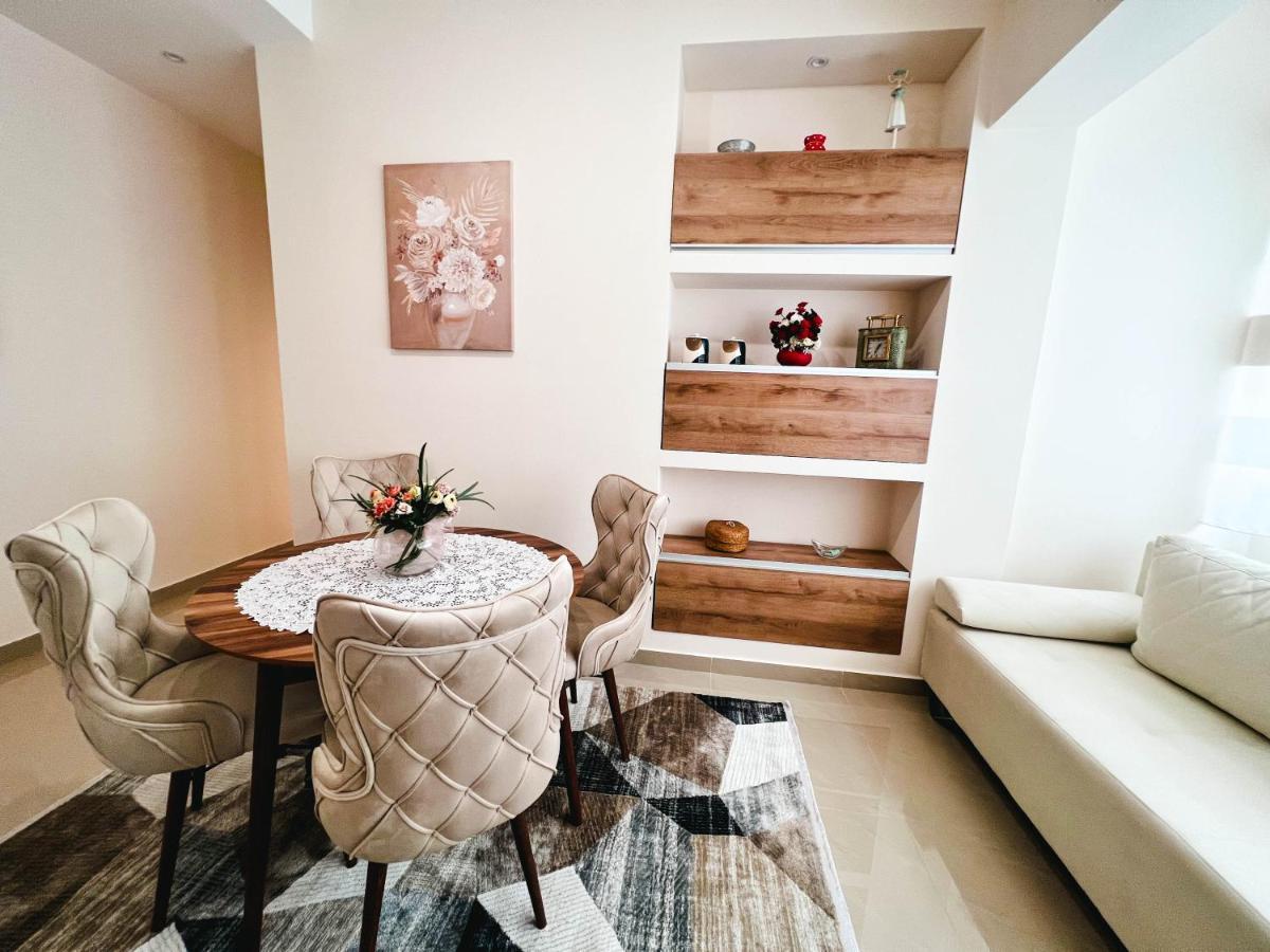 Old Town Luxury Suites Belgrad Exteriör bild