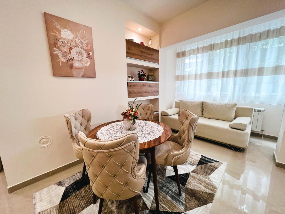 Old Town Luxury Suites Belgrad Exteriör bild