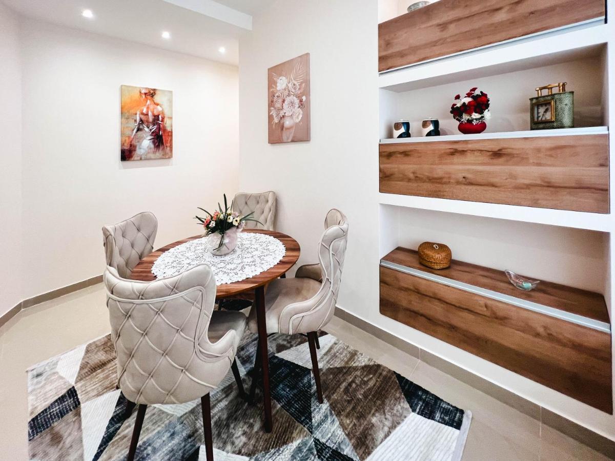 Old Town Luxury Suites Belgrad Exteriör bild
